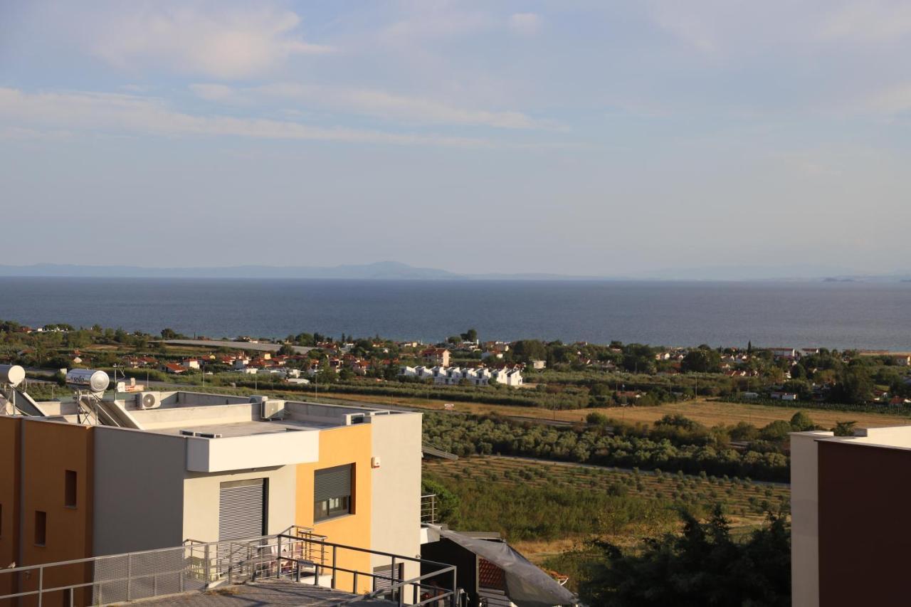 Heaven Horizon Villa Karianí Exterior foto